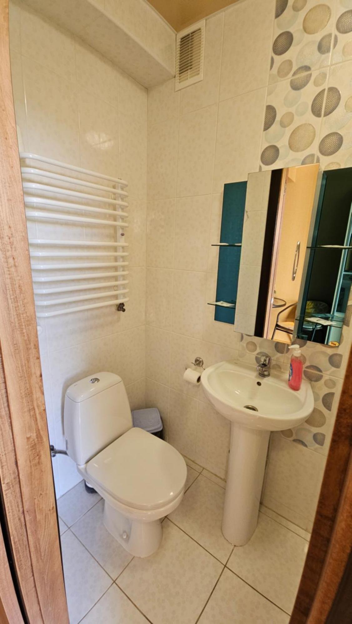 Domashniy Hotel Kamjanets-Podilsky Buitenkant foto